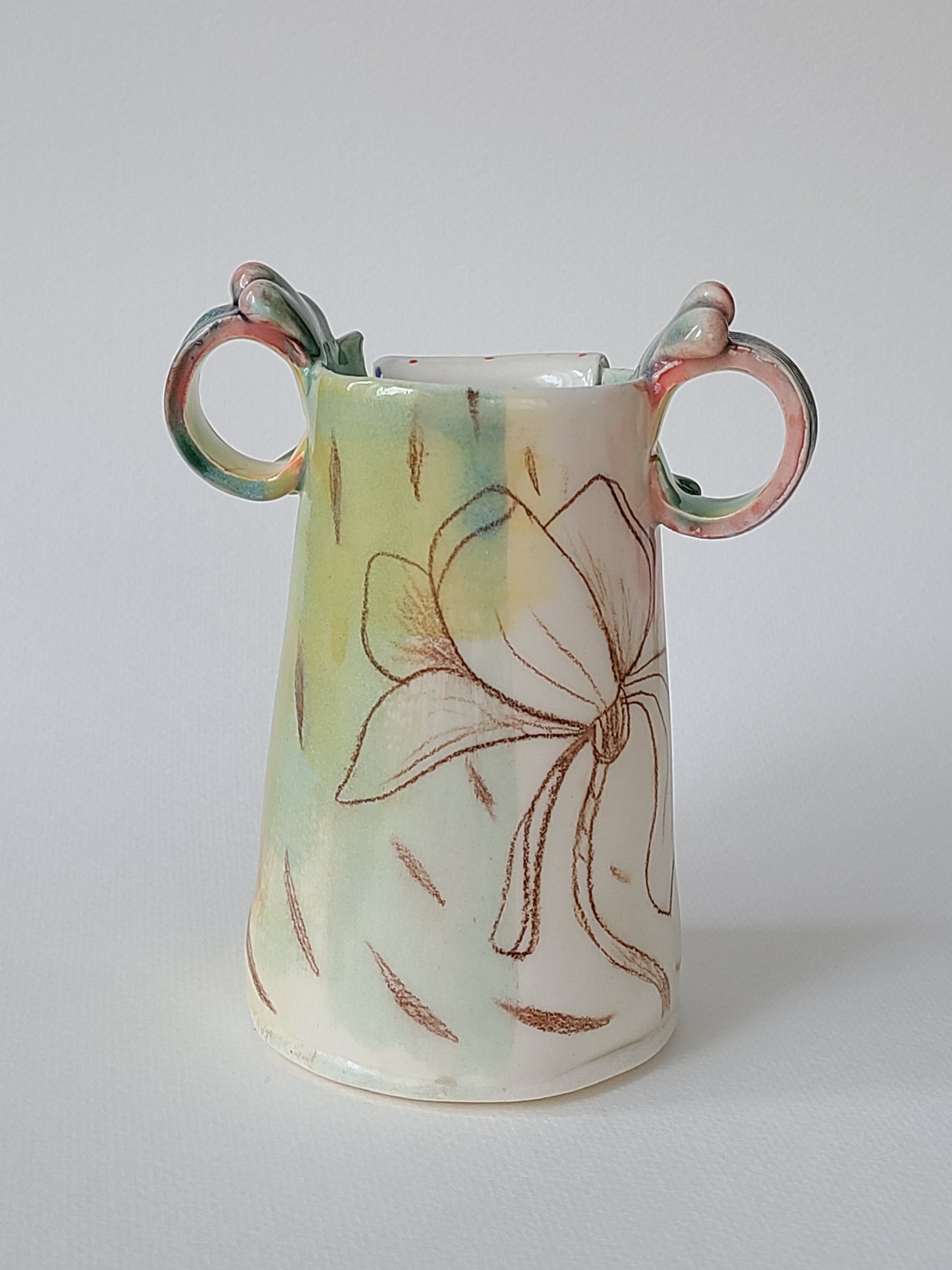 Vase image 0
